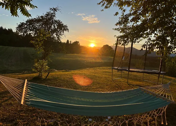 Hisa Suzana * Crnomelj